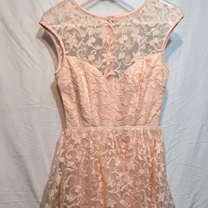 Womens Size S White Cream Sleeveless Lace Bell Sleeve Maxi Dress Gown 3XL Used